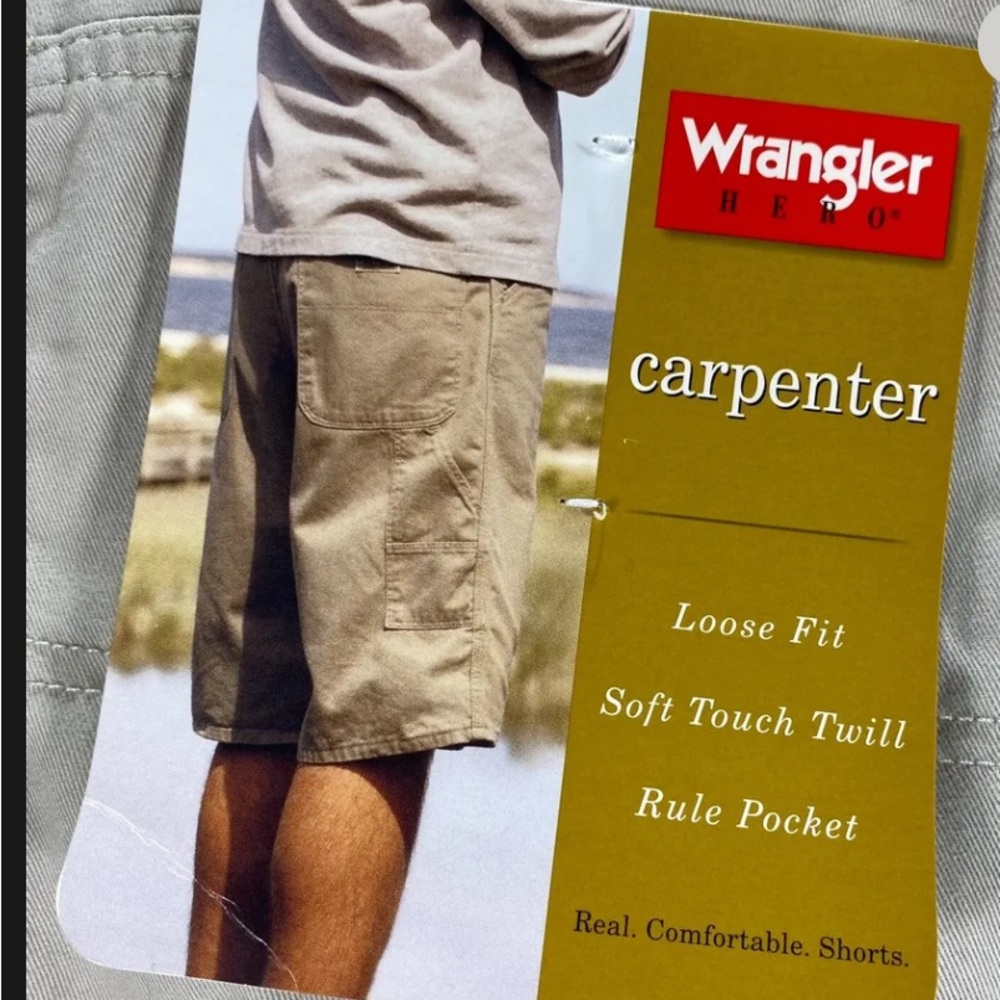 Wrangler Carpenter Shorts Gently used.